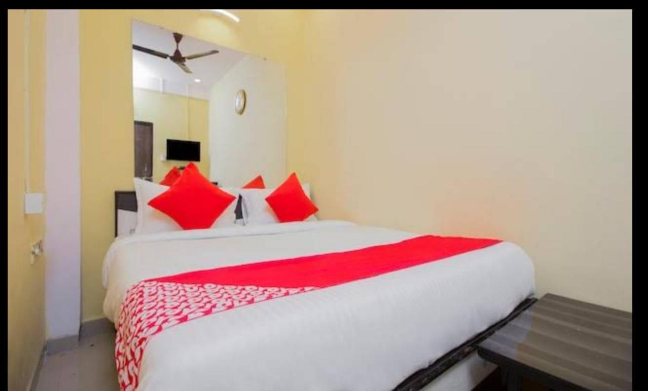 Hotel Swaraj Logde Panvel Dış mekan fotoğraf