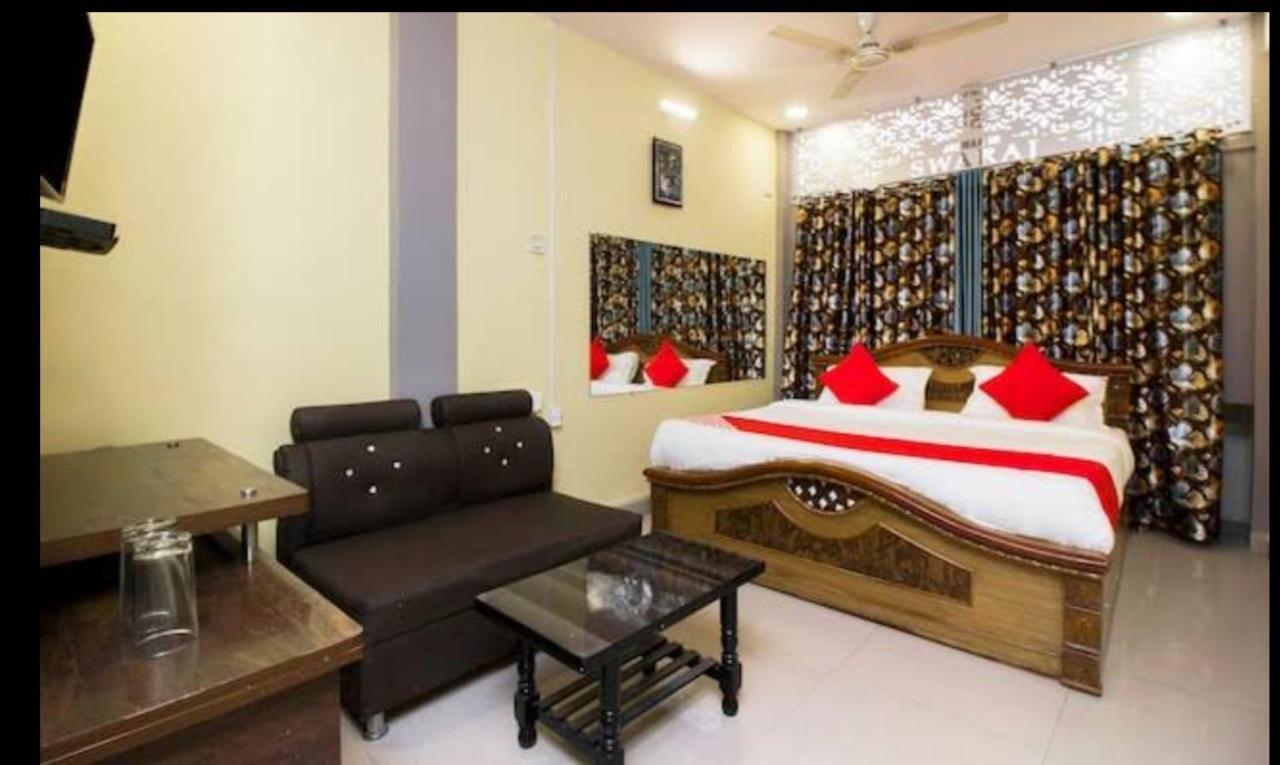 Hotel Swaraj Logde Panvel Dış mekan fotoğraf