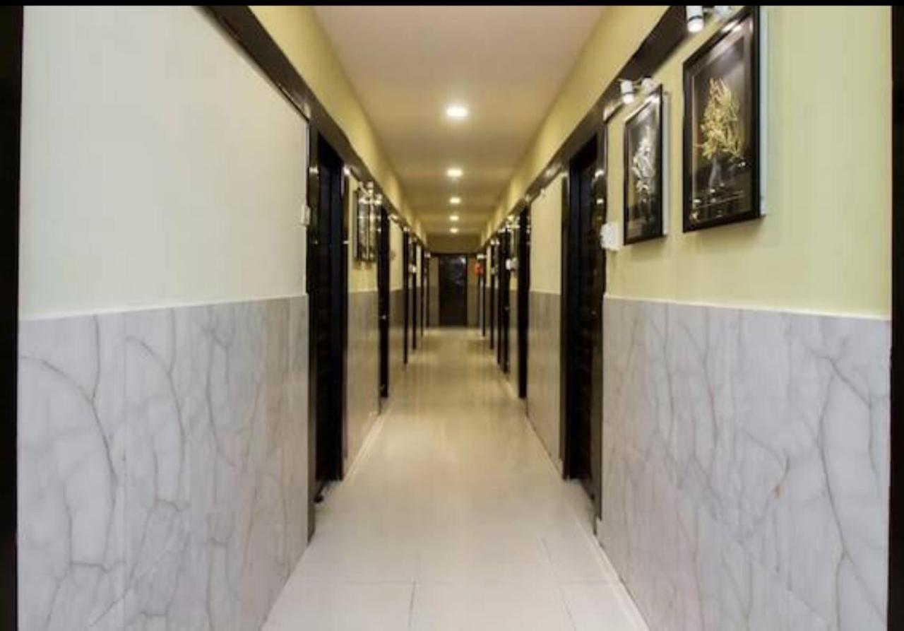 Hotel Swaraj Logde Panvel Dış mekan fotoğraf
