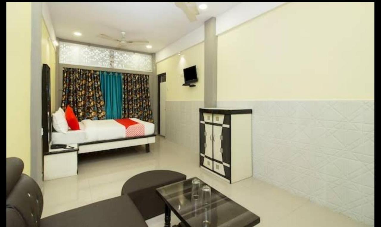Hotel Swaraj Logde Panvel Dış mekan fotoğraf